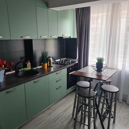 Luxury Mall III Apartments Bacău Exterior foto