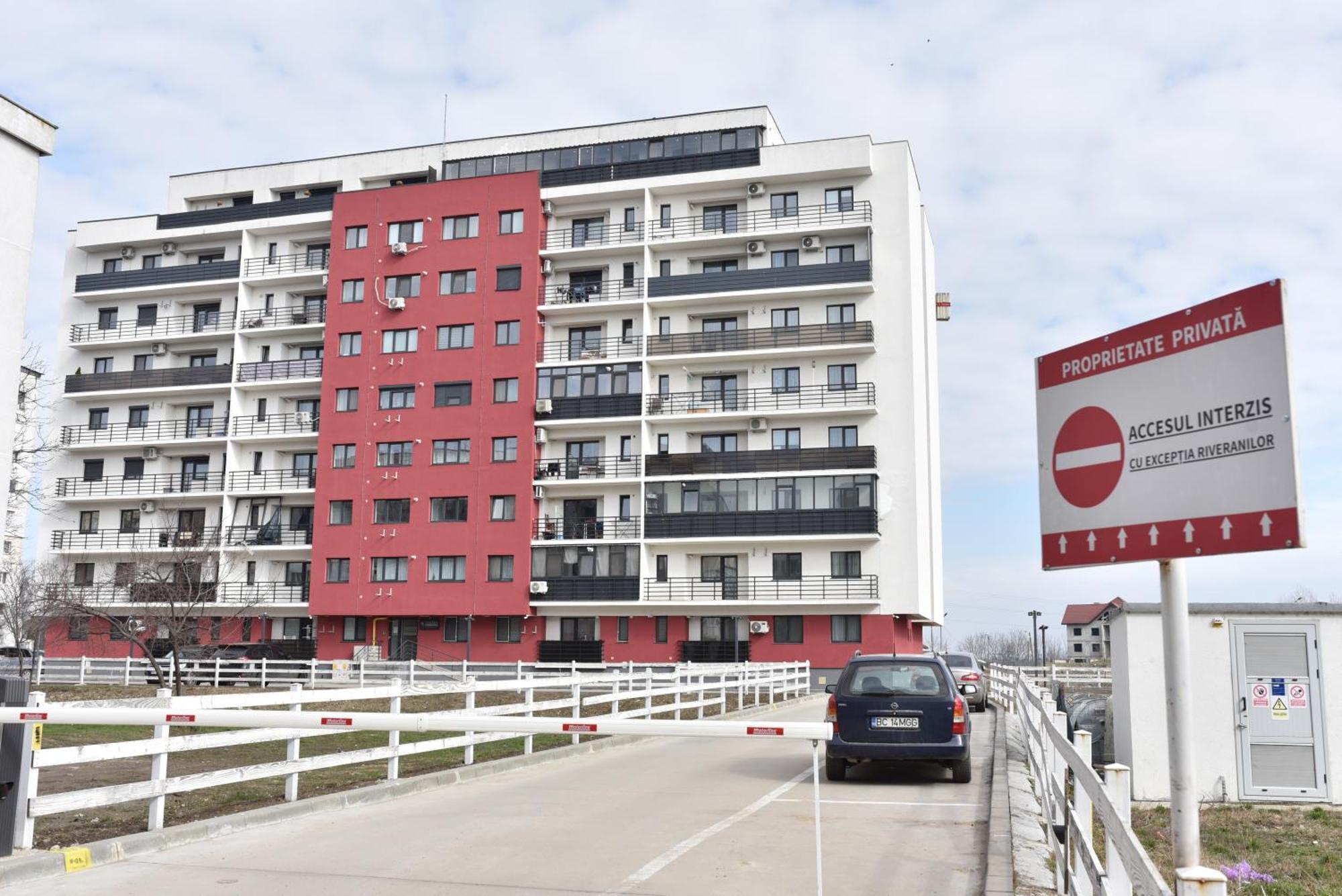 Luxury Mall III Apartments Bacău Exterior foto